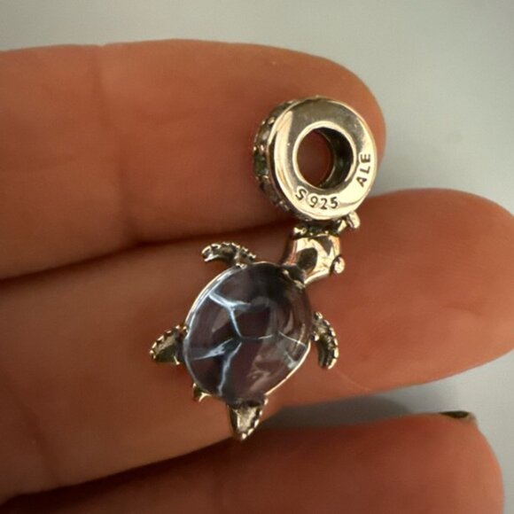 Blue Turtle Charm Pendant - Picture 5 of 6